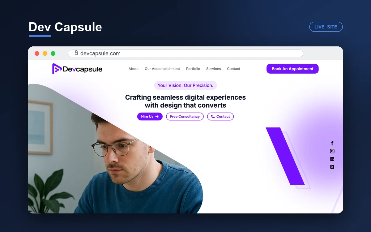 Dev Capsule website by Rayluxeo